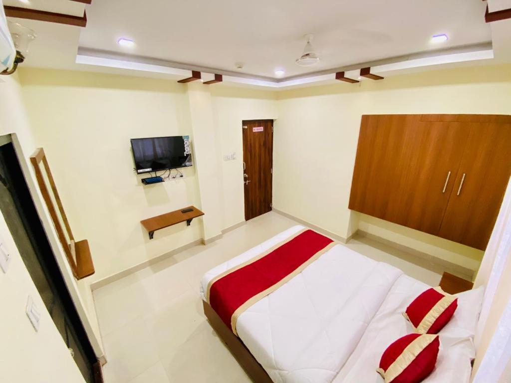 Prabhuvihar Residency Hotel Porvorim Exterior photo