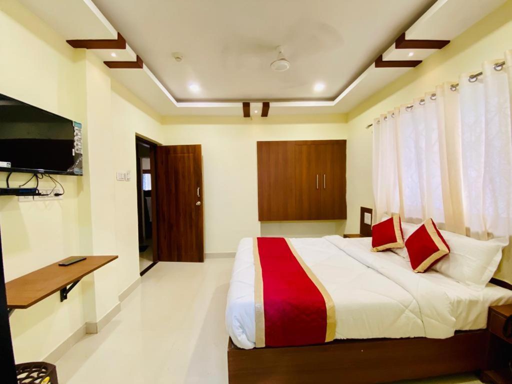 Prabhuvihar Residency Hotel Porvorim Exterior photo