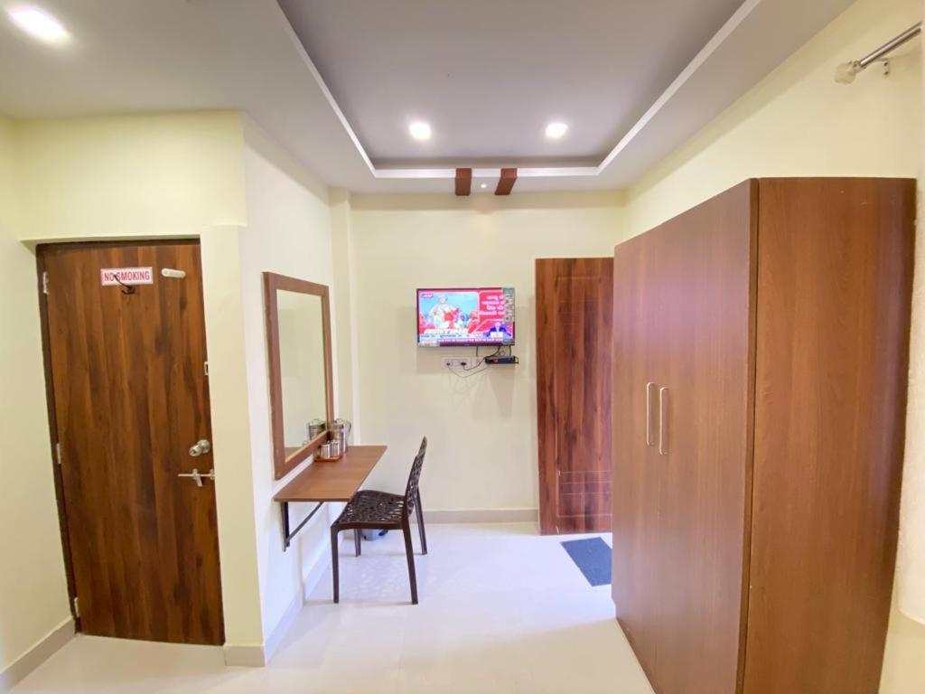 Prabhuvihar Residency Hotel Porvorim Exterior photo