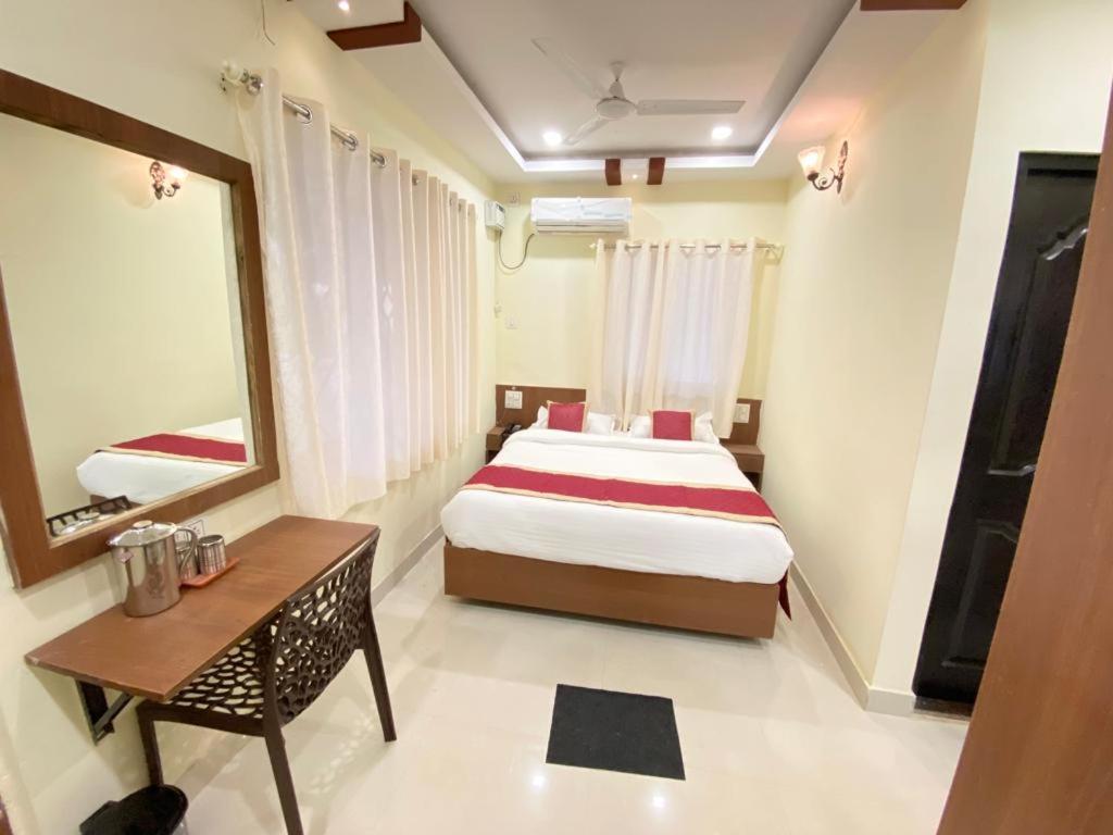 Prabhuvihar Residency Hotel Porvorim Exterior photo