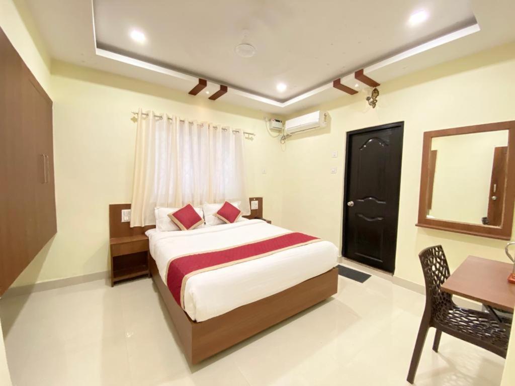 Prabhuvihar Residency Hotel Porvorim Exterior photo