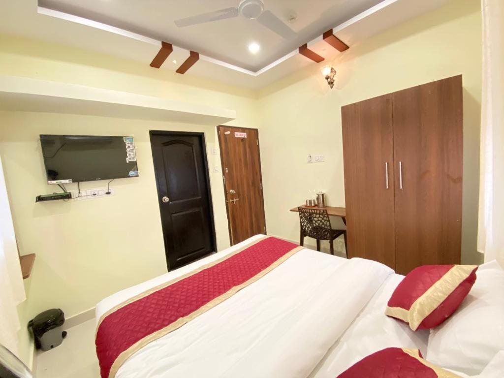 Prabhuvihar Residency Hotel Porvorim Exterior photo